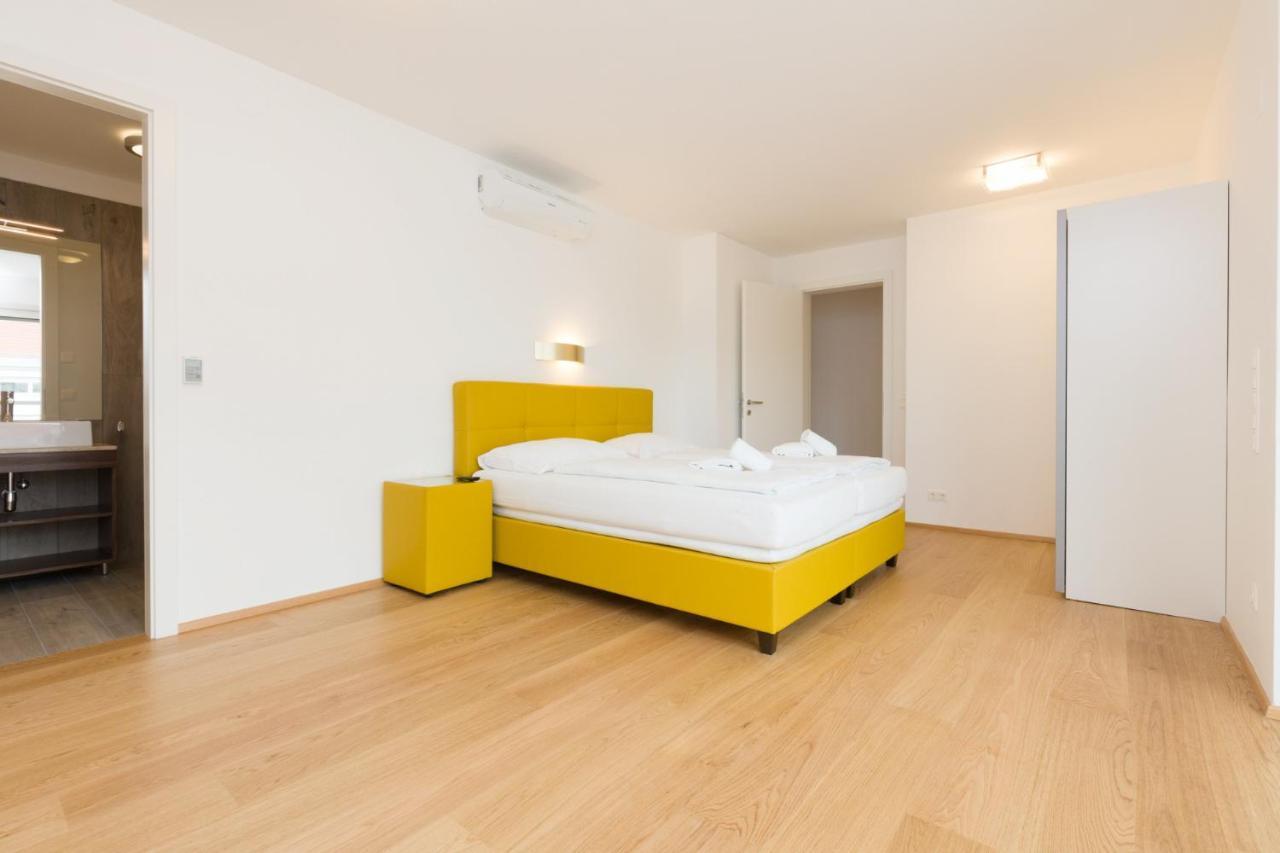 Central Riverside Residences Vienne Extérieur photo