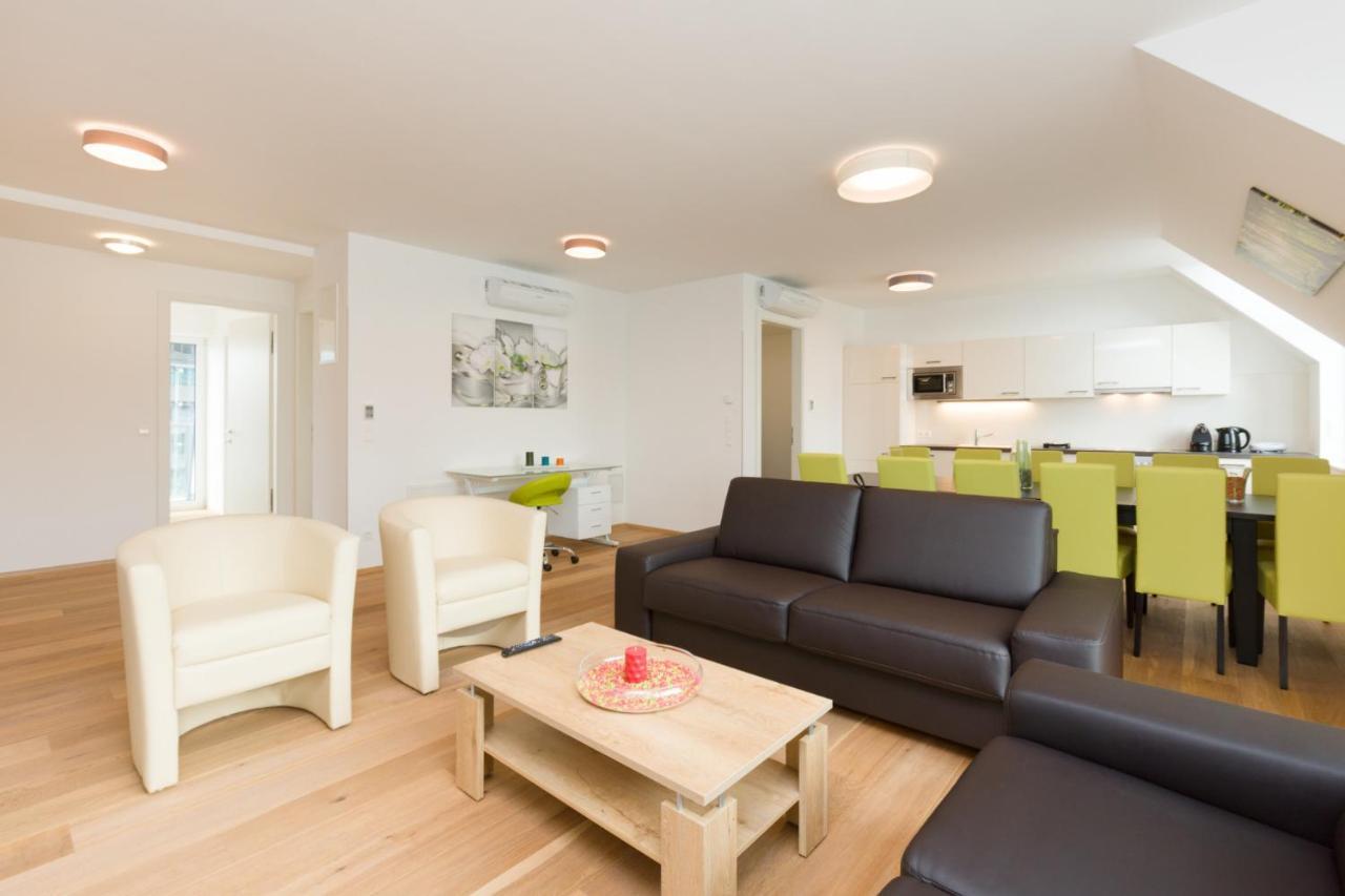Central Riverside Residences Vienne Extérieur photo