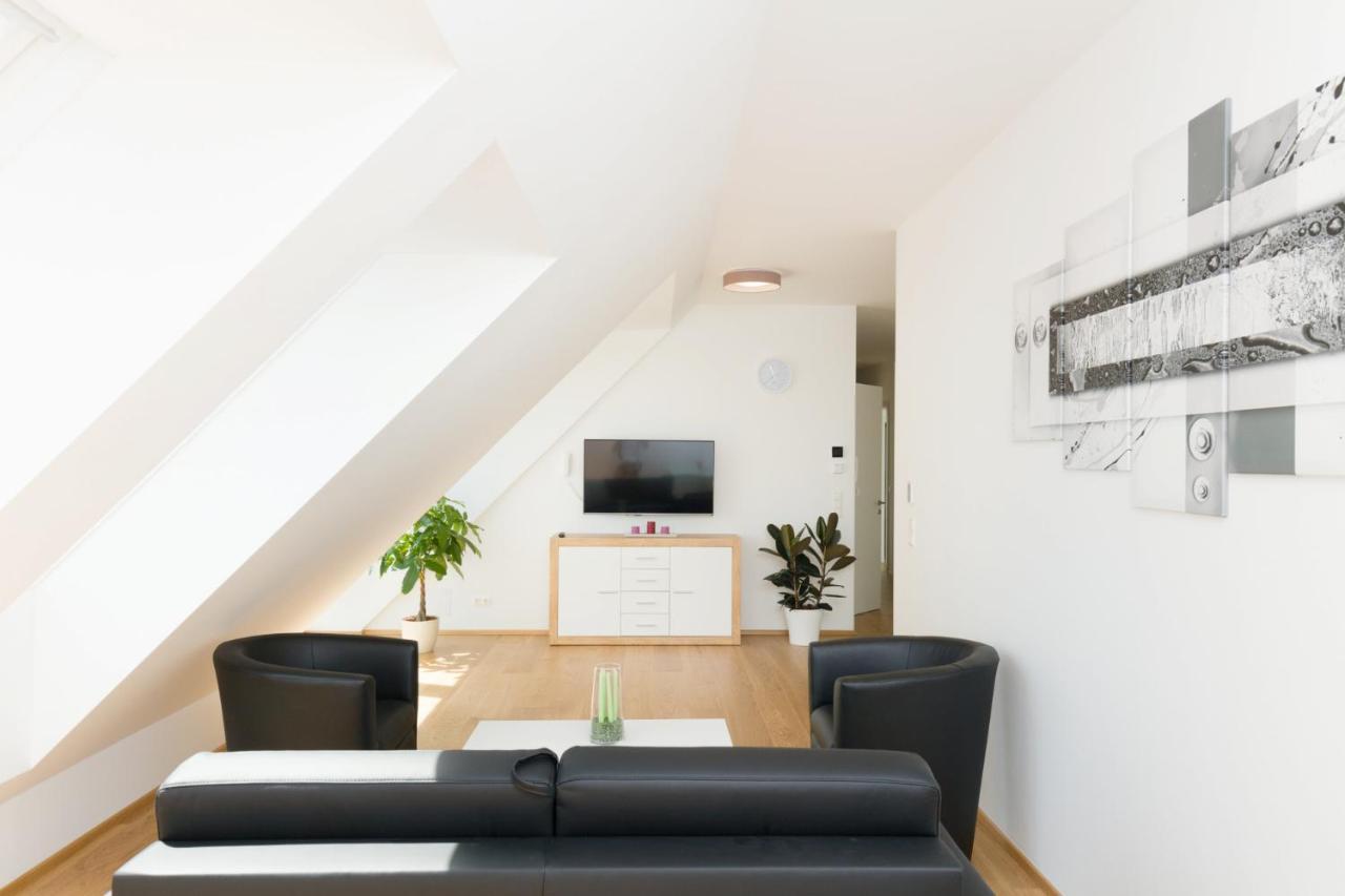 Central Riverside Residences Vienne Extérieur photo
